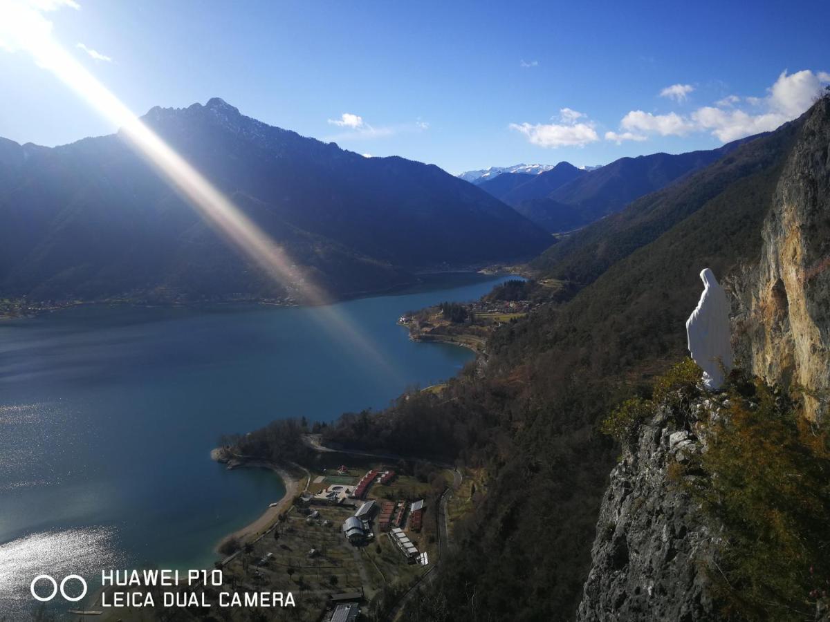Casa Luca E Cristina Villa Mezzolago Kültér fotó