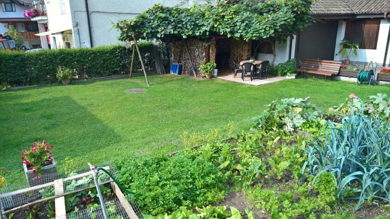 Casa Luca E Cristina Villa Mezzolago Kültér fotó