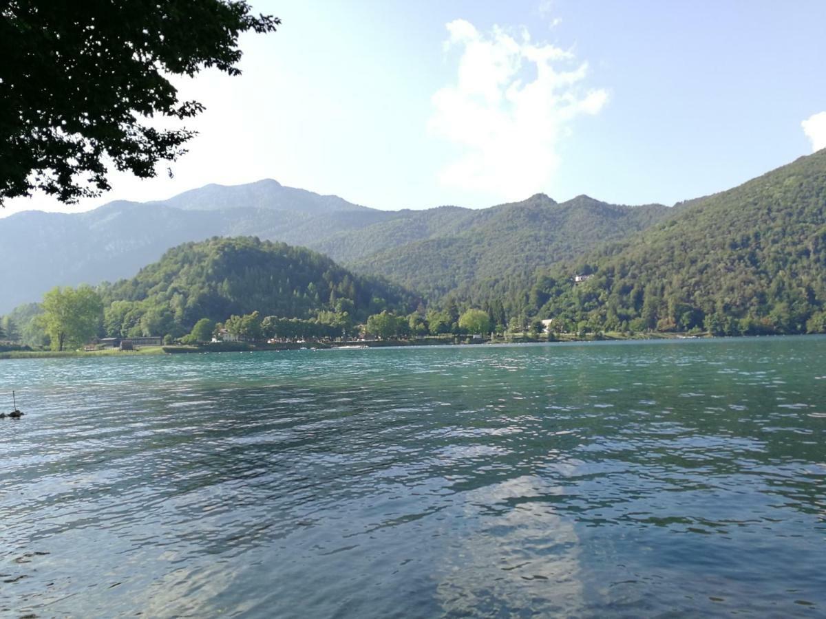 Casa Luca E Cristina Villa Mezzolago Kültér fotó