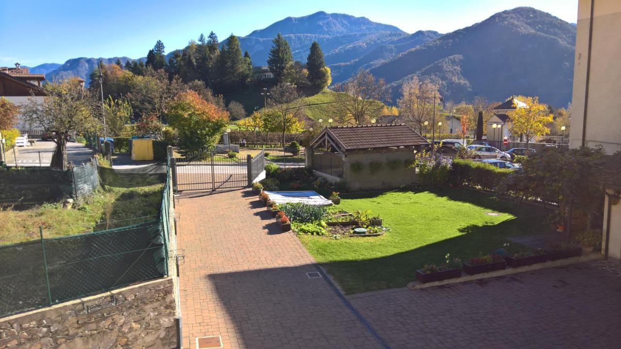 Casa Luca E Cristina Villa Mezzolago Kültér fotó