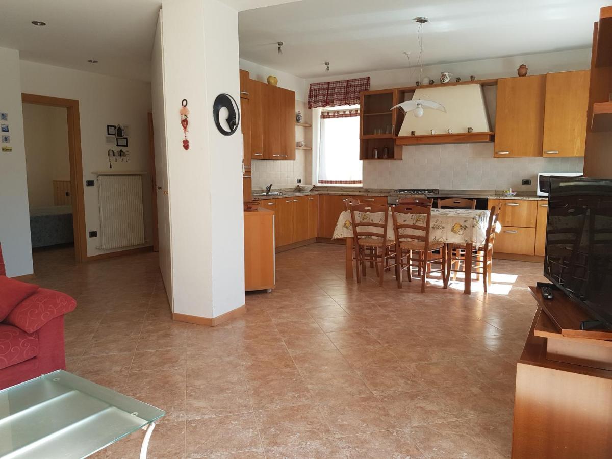 Casa Luca E Cristina Villa Mezzolago Kültér fotó