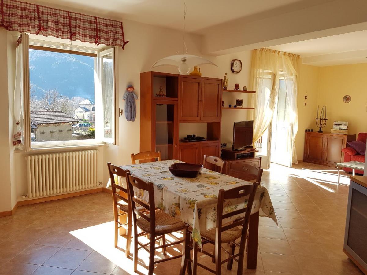 Casa Luca E Cristina Villa Mezzolago Kültér fotó